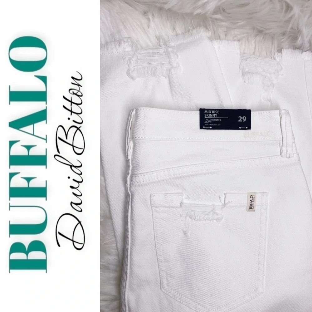 NWT‎ BUFFALO DAVID BITTON Faith White Mid Rise Skinny Jeans Frayed Hem, Size 29